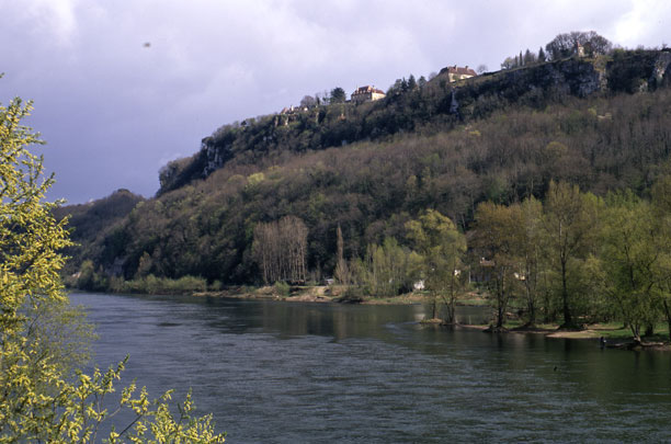 dordogne river